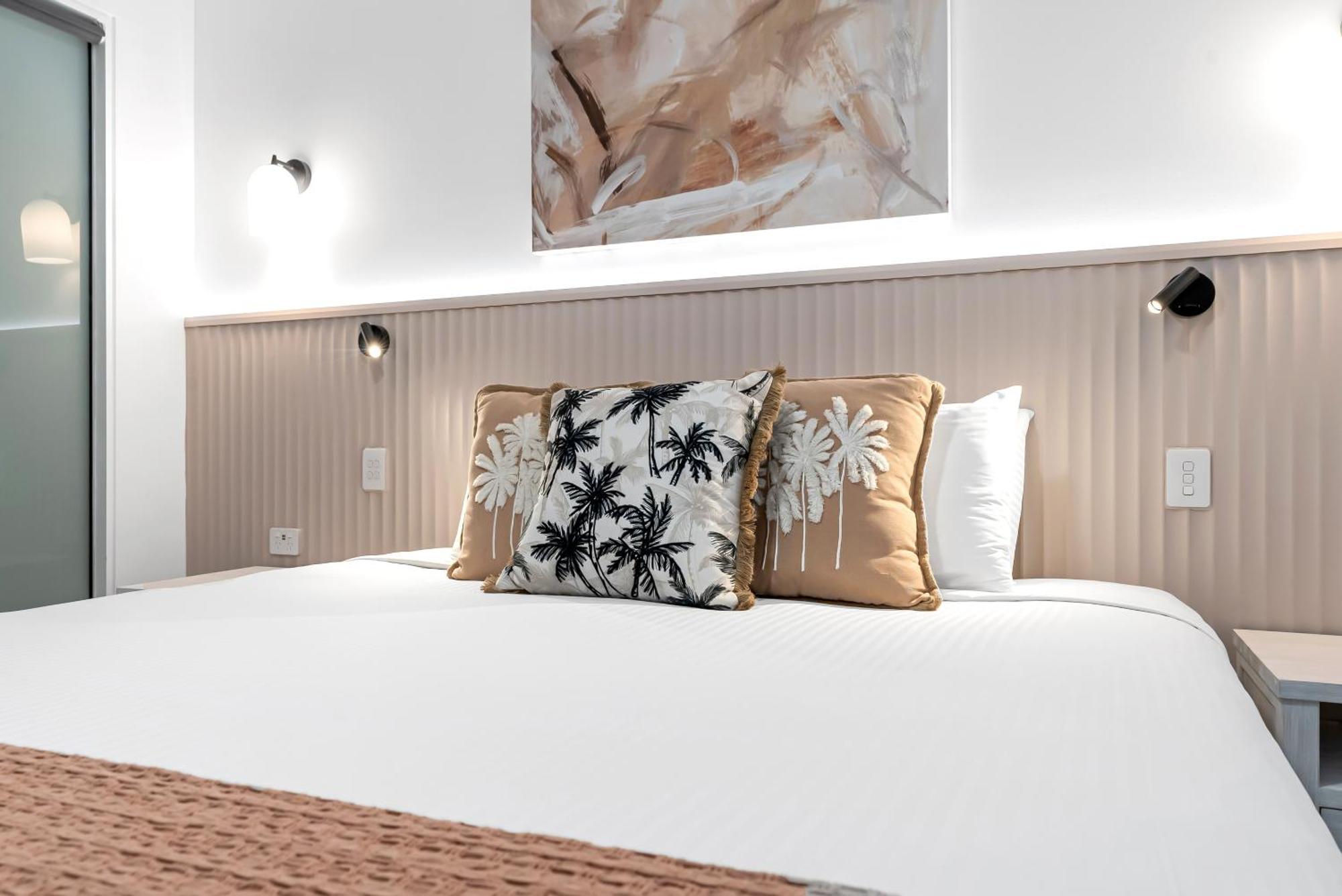Elysium Private Apartments At Beach Club & Spa Παλμ Κόουβ Εξωτερικό φωτογραφία