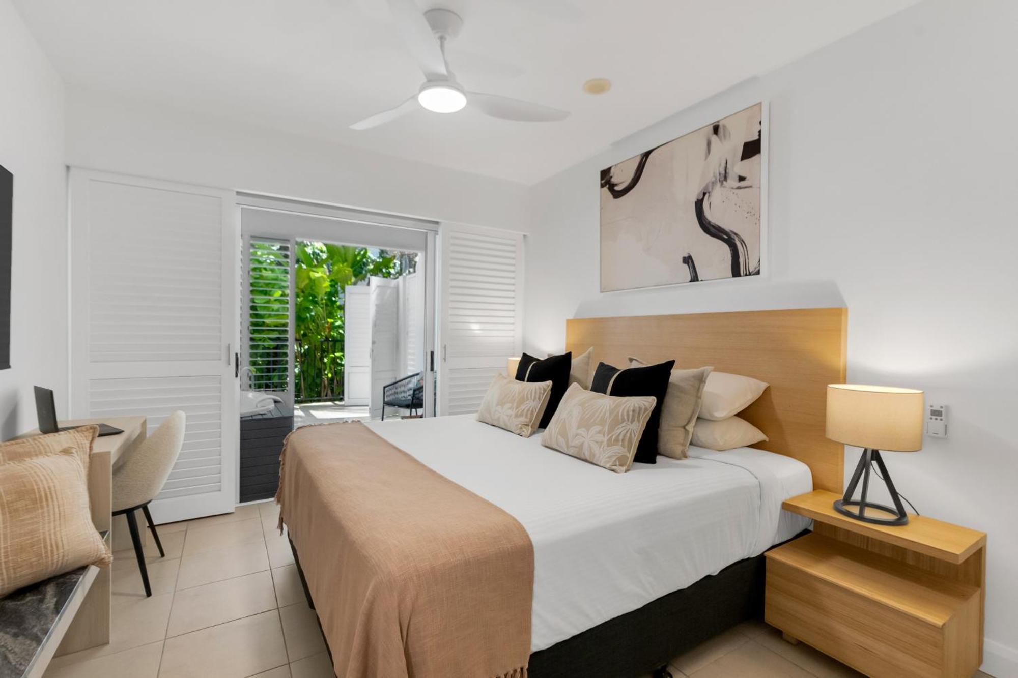 Elysium Private Apartments At Beach Club & Spa Παλμ Κόουβ Εξωτερικό φωτογραφία